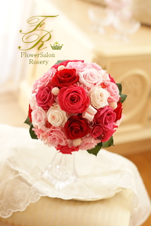 プリザーブドフラワーのラウンドブーケ