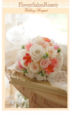 プリザーブドフラワーのラウンドブーケ